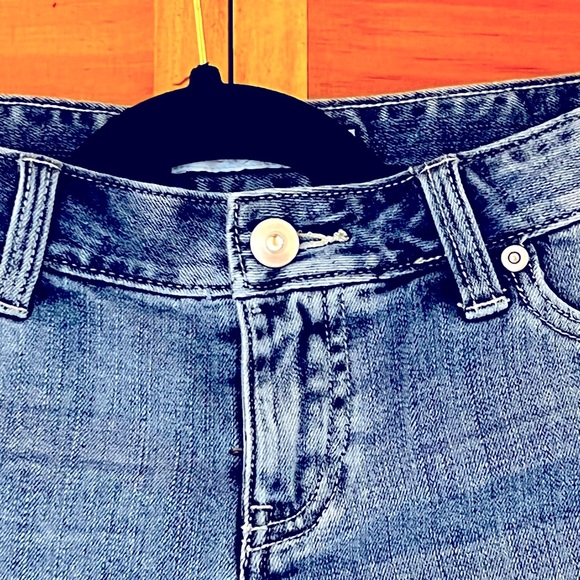 Boston Proper. Blue denim shorts with rhinestone button and five pockets, size 2 - Picture 2 of 6